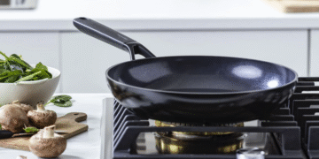 The Environmental Impact of Using Greaseless Cookware
