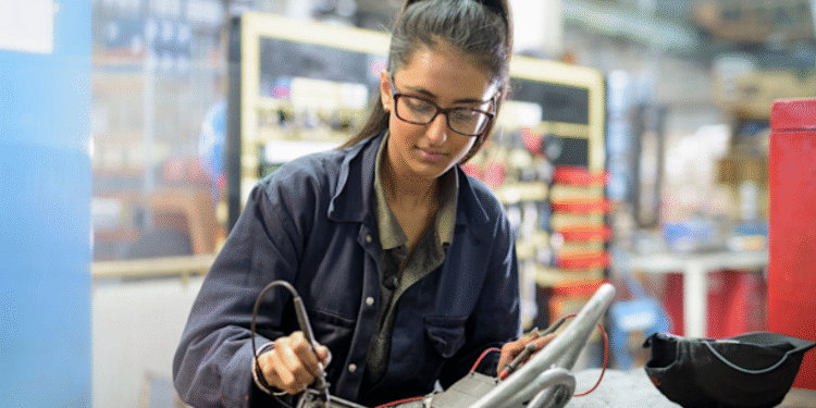 How Online Learning Is Transforming the Future of Engineering Degrees